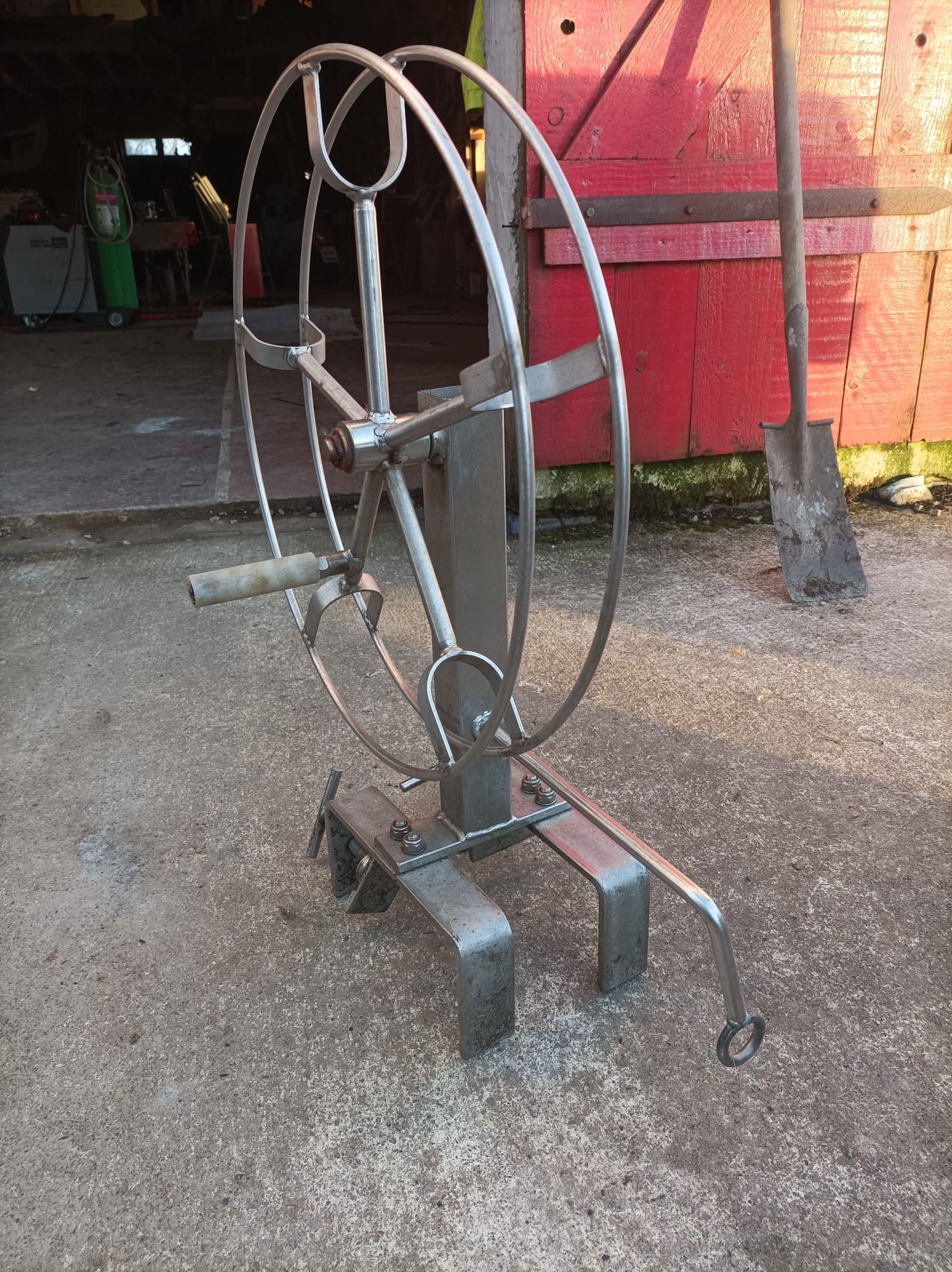 stainless steel hand gurdy... — photo 1